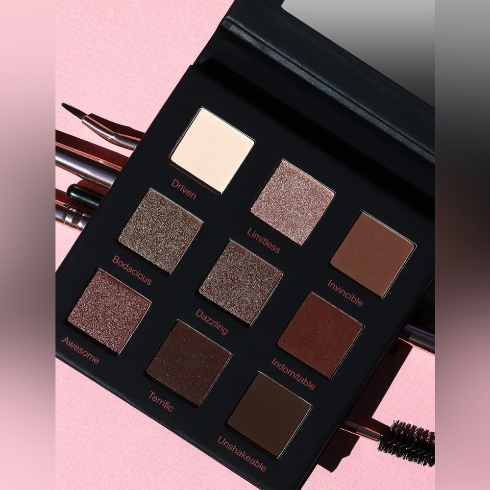 RealHer “Make it Happen" Eyeshadow Palette II
